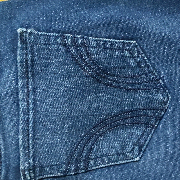 Final price - (NEW) Hollister Jeans - Picture 3 of 6